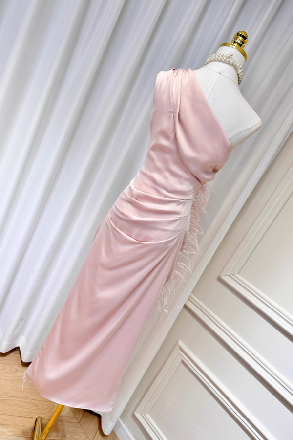Pink Ostrich Feathers Slit Dress