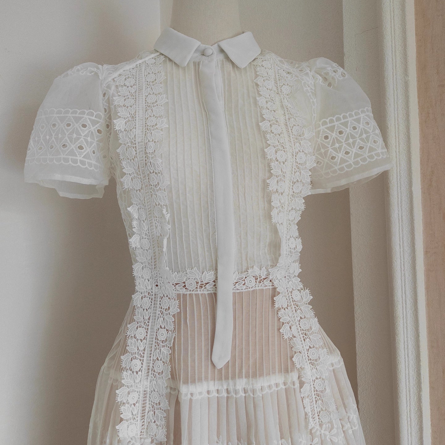 White Lace Collar Long Dress