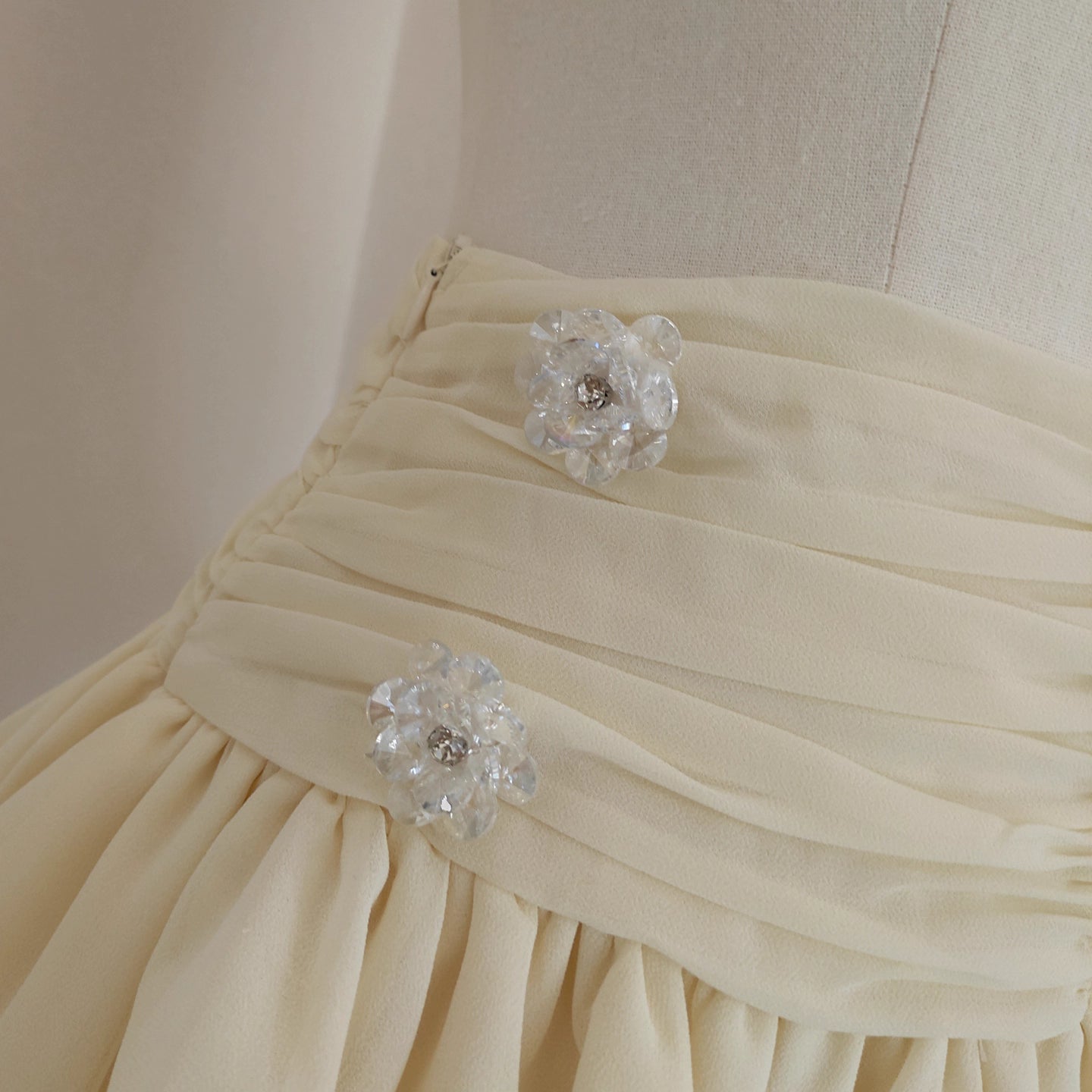 Cream Ruffle Set