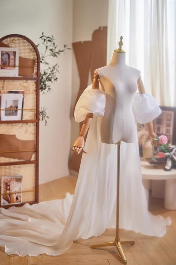 White Long Trail Shawl