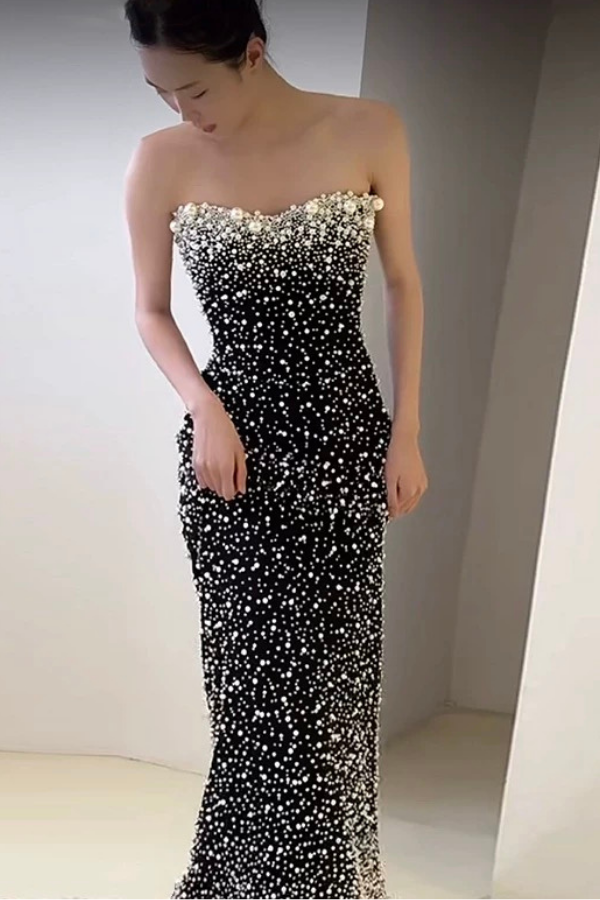 Black Elizabeth Pearl Gown