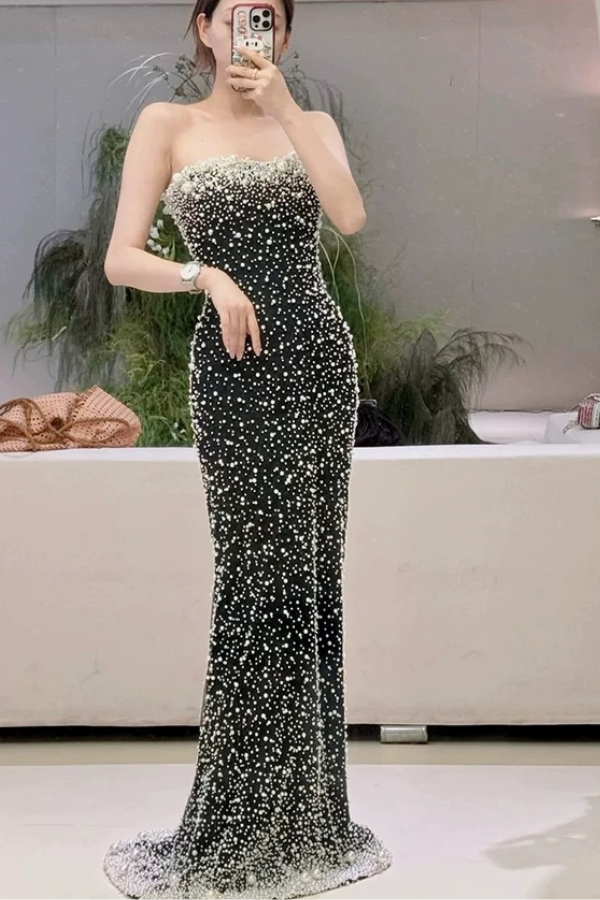 Black Elizabeth Pearl Gown