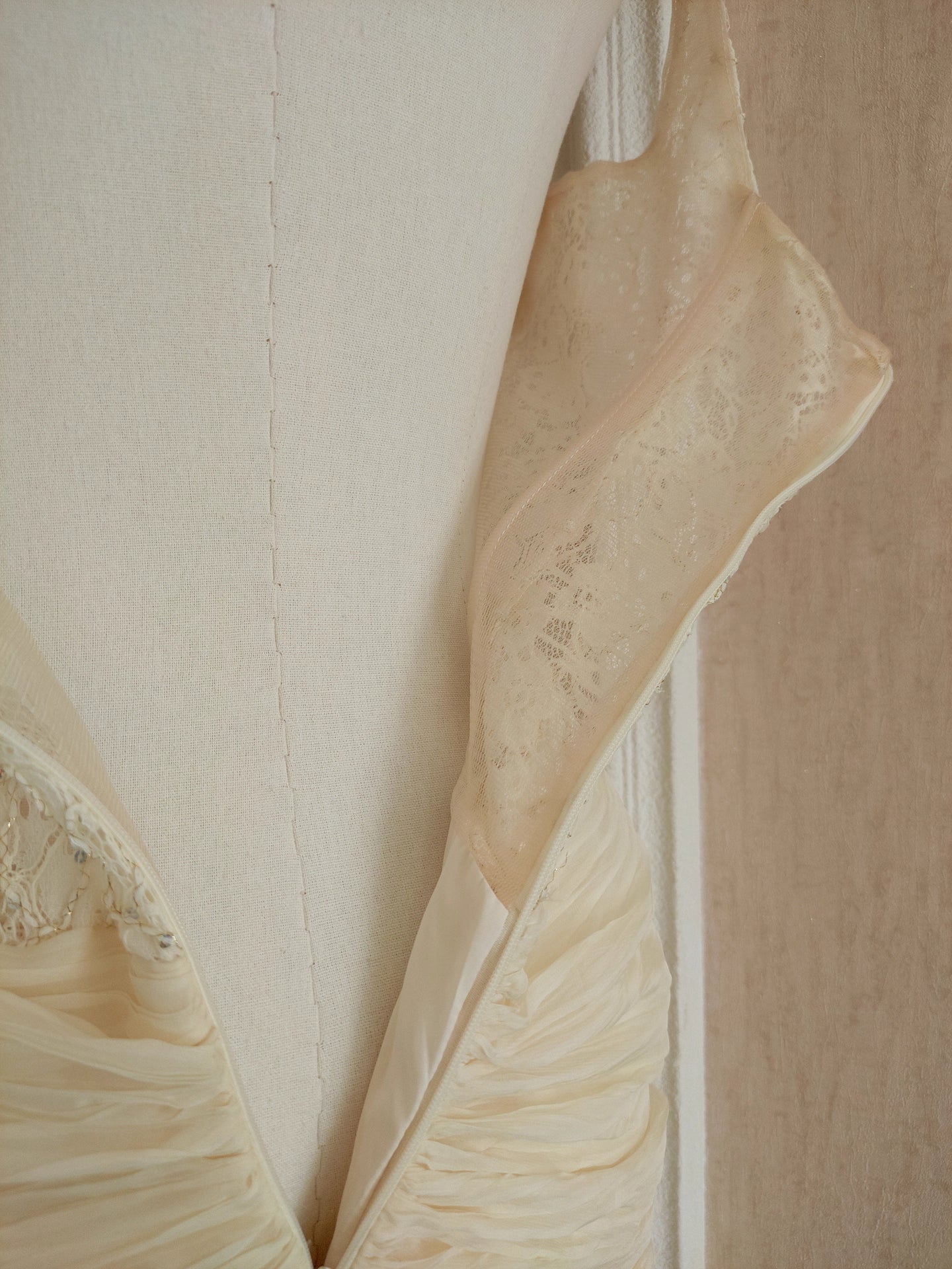 White Lace Ribbon Dress
