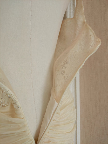 White Lace Ribbon Dress