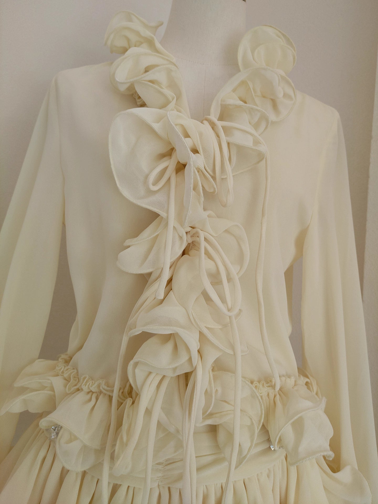 Cream Ruffle Set