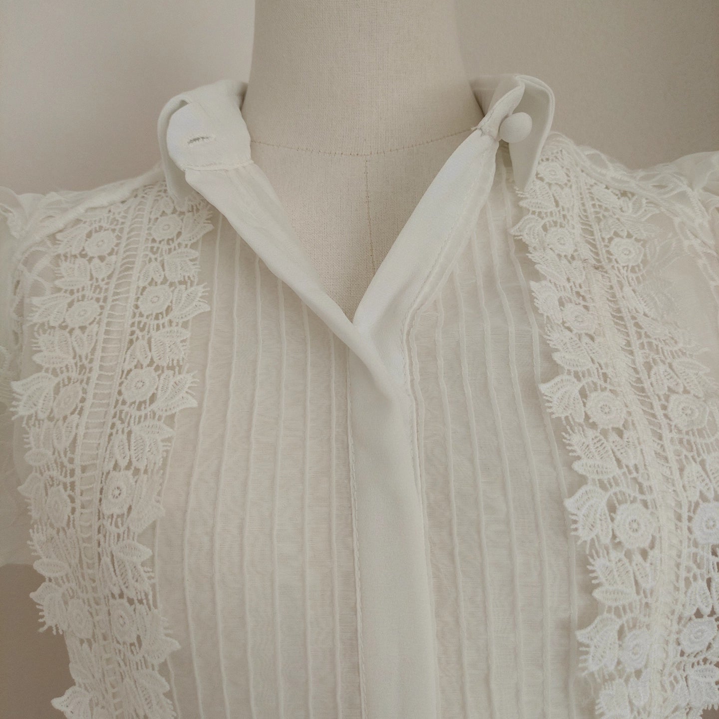 White Lace Collar Long Dress